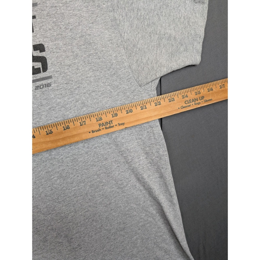 Champion Short Sleeve‎ Gray Size XL - Picture 6 of 8